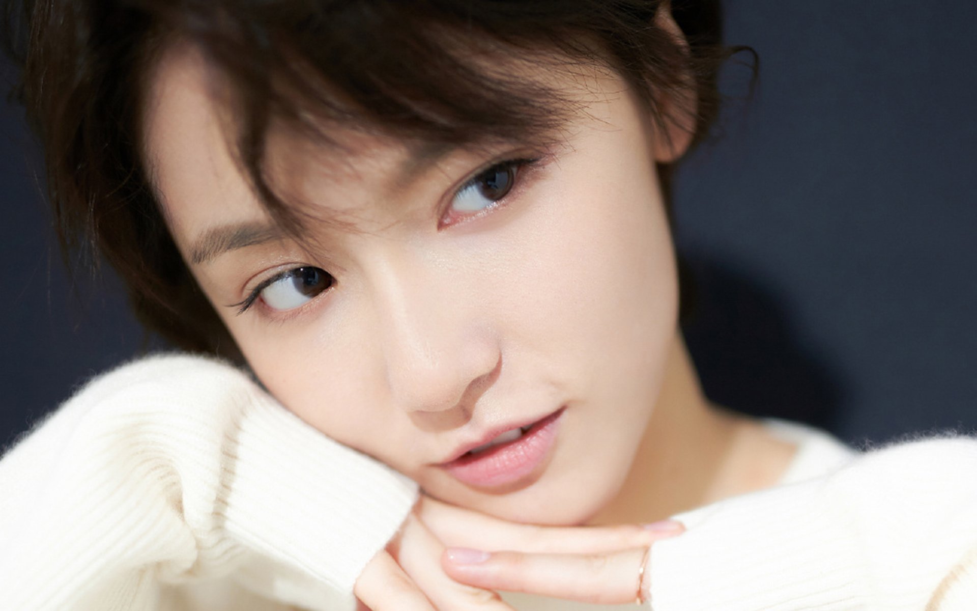 九游游戏中心-_良辰美景：高尔夫球场上的夏日盛会_，高尔夫球场风景